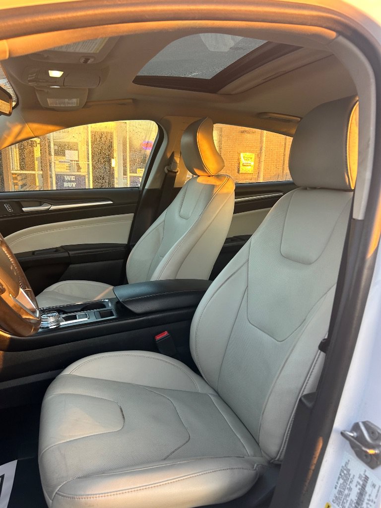 Used 2018 Ford Fusion Titanium FWD image 10