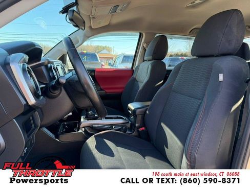 Used 2016 Toyota Tacoma SR5 w/ SR5 Appearance Package (SN) AWD/4WD image 14