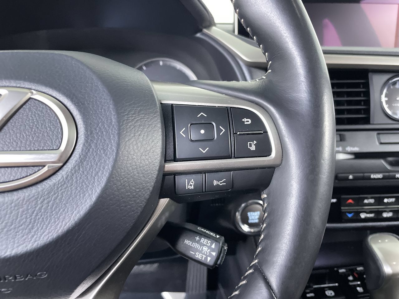 Used 2018 Lexus RX 350 AWD w/ Premium Package image 30