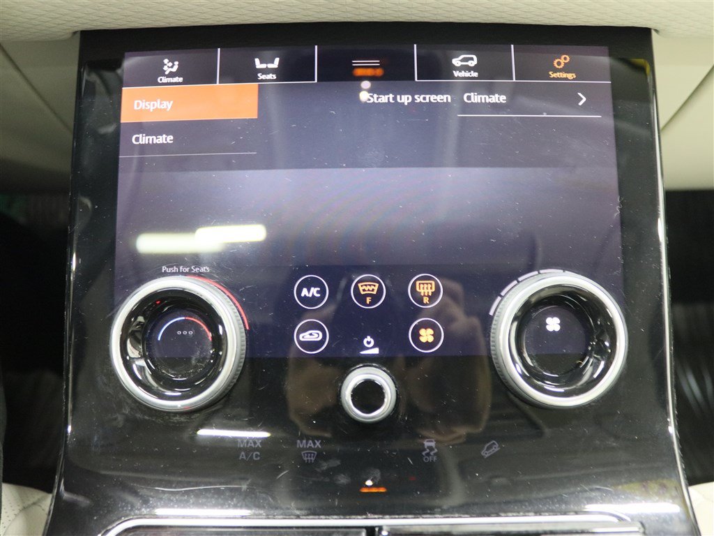 Used 2020 Land Rover Range Rover Velar S AWD/4WD image 29