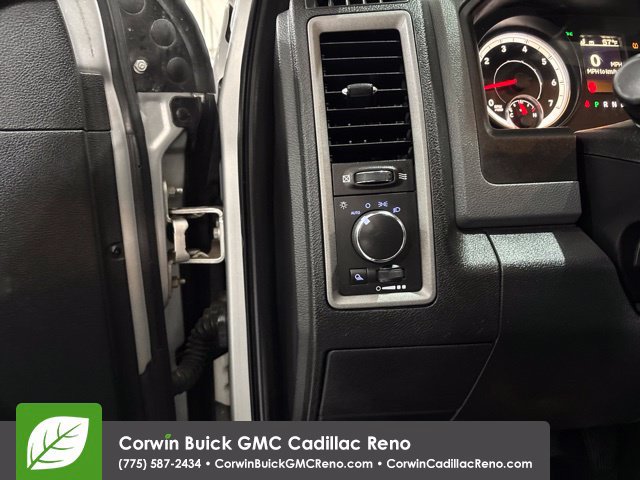Used 2014 RAM 2500 Tradesman w/ Chrome Appearance Group AWD/4WD image 12