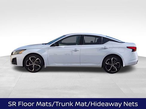 Used 2023 Nissan Altima 2.5 SR image 7
