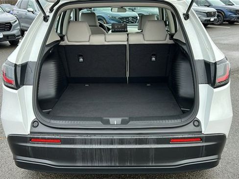 Used 2023 Honda HR-V LX image 24