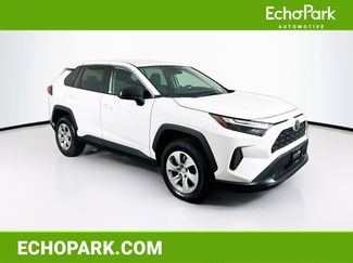 Used 2024 Toyota RAV4 LE video 1