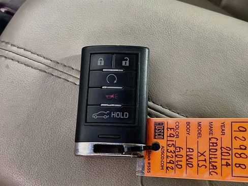Used 2014 Cadillac XTS Luxury AWD/4WD image 12