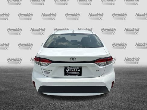 Used 2022 Toyota Corolla LE FWD image 9