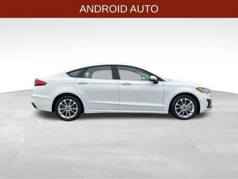 Used 2020 Ford Fusion SE image 8
