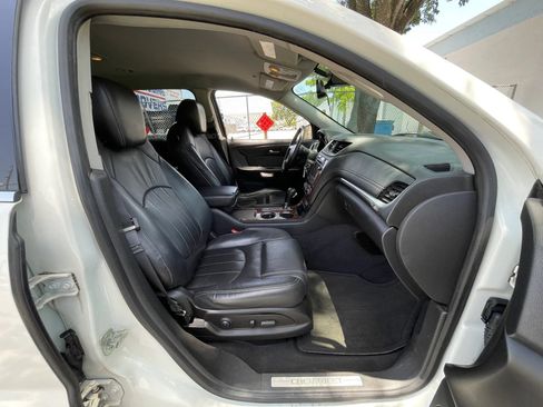 Used 2014 Chevrolet Traverse LTZ AWD/4WD image 29