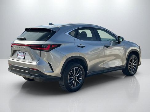 Used 2025 Lexus NX 250 AWD image 5