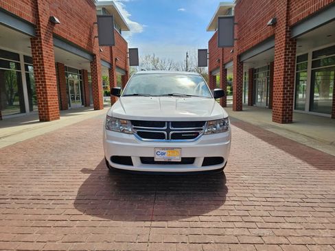 Used 2016 Dodge Journey SE w/ Flexible Seating Group image 2