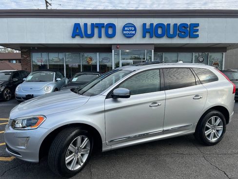 Used 2016 Volvo XC60 T5 Platinum w/ Protection Package AWD/4WD image 1