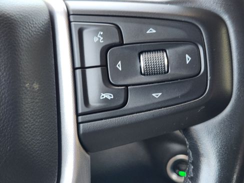 Used 2021 GMC Sierra 1500 SLT w/ SLT Convenience Package AWD/4WD image 23