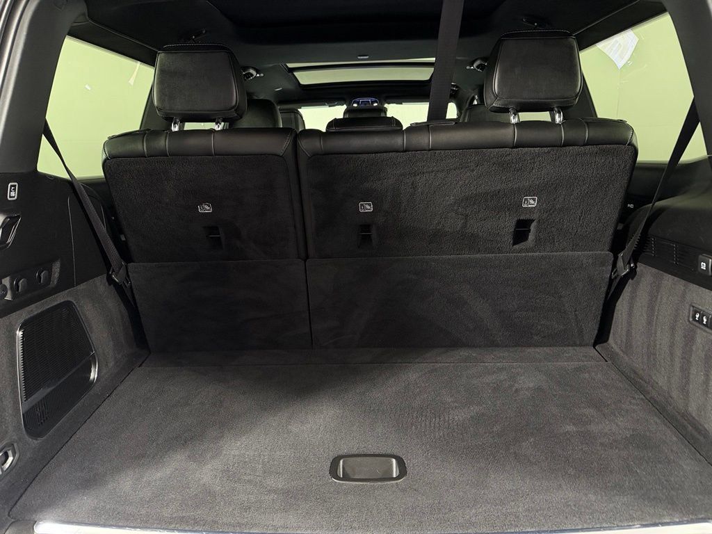 Certified 2023 Jeep Grand Wagoneer 4WD w/ Flexible Seating Group image 21