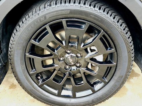 Used 2022 Kia Telluride SX w/ SX Prestige Package AWD/4WD image 7