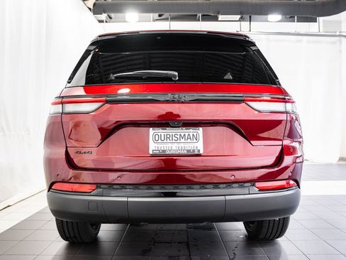 New 2025 Jeep Grand Cherokee Altitude w/ Trailer Tow Package image 5