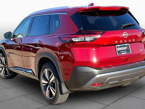 Used 2023 Nissan Rogue SL w/ SL Premium Package FWD image 12