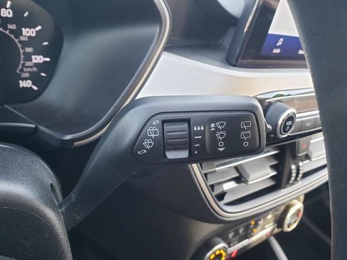 Used 2020 Ford Escape SE image 41