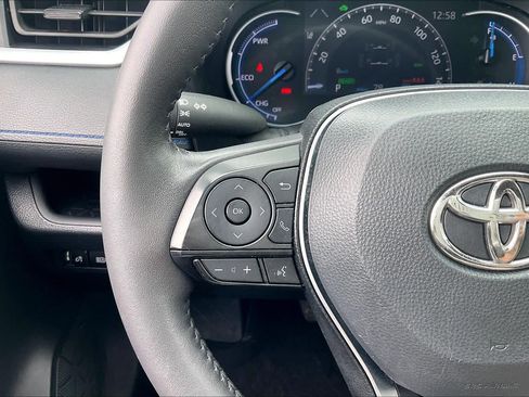 Used 2024 Toyota RAV4 SE w/ Convenience Package AWD/4WD image 24