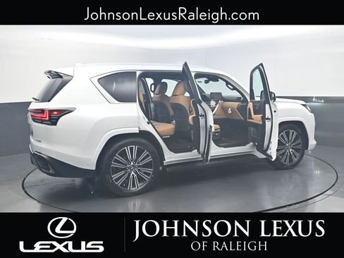 New 2026 Lexus LX 700h Luxury image 23
