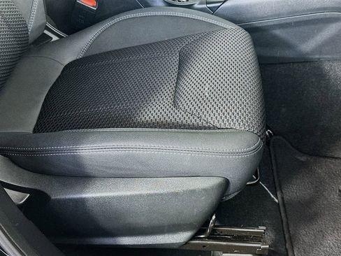 Used 2023 Subaru Forester Premium AWD/4WD image 23