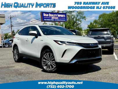 Used 2021 Toyota Venza XLE w/ Softex Package