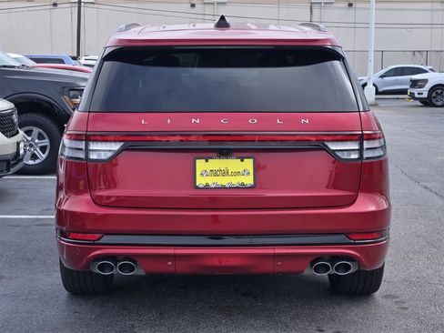 Used 2025 Lincoln Aviator Reserve w/ Equipment Group 201A image 6