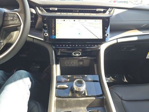 New 2026 Jeep Grand Cherokee Limited image 22