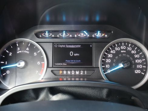 Used 2017 Ford F250 XLT w/ XLT Value Package AWD/4WD image 33