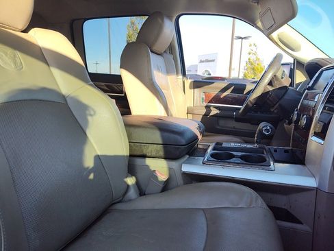 Used 2011 RAM 1500 Laramie image 12