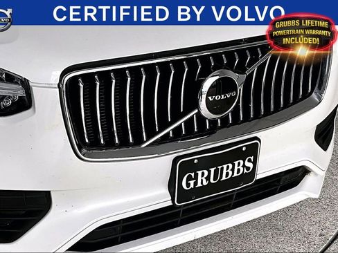 Used 2022 Volvo XC90 T6 Momentum w/ Climate Package AWD/4WD image 38