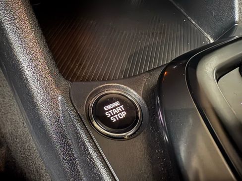 Used 2025 Kia K4 LXS image 35