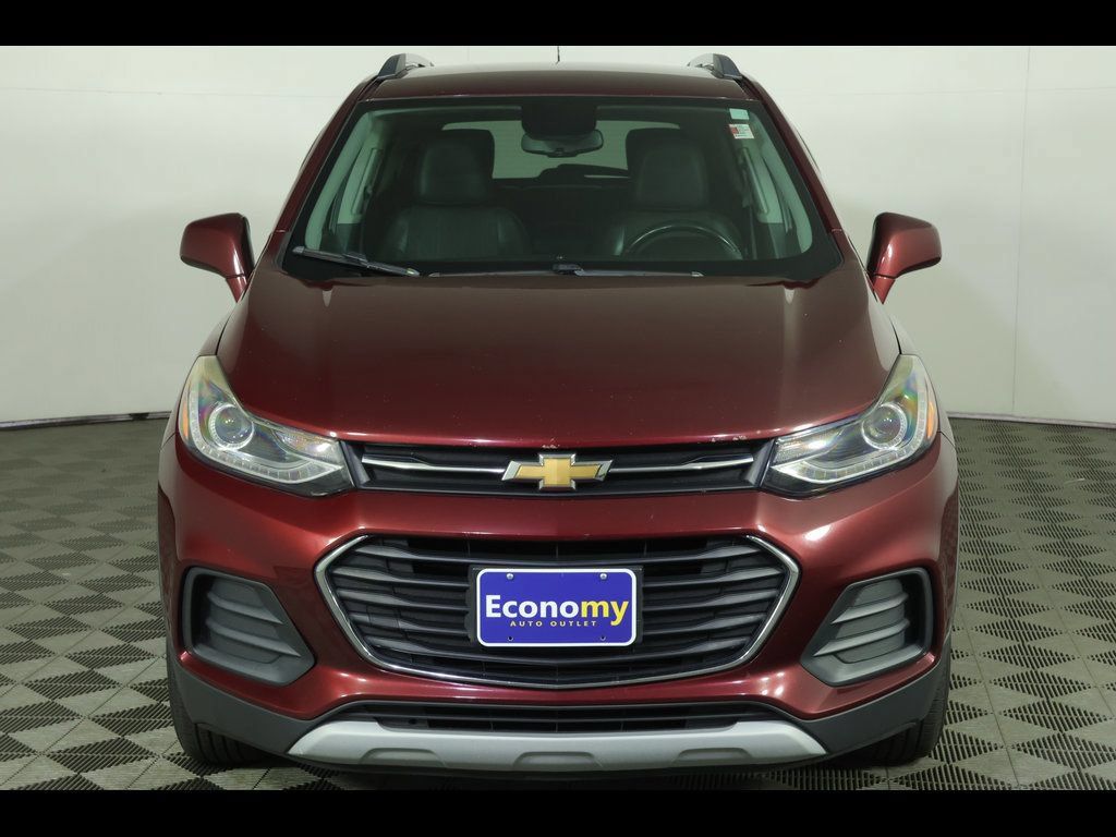 Used 2017 Chevrolet Trax LT w/ LT Convenience Package AWD/4WD image 10
