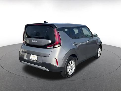 Used 2025 Kia Soul LX w/ LX Technology Package image 14