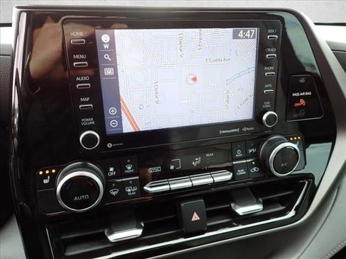 Used 2022 Toyota Highlander XLE image 24