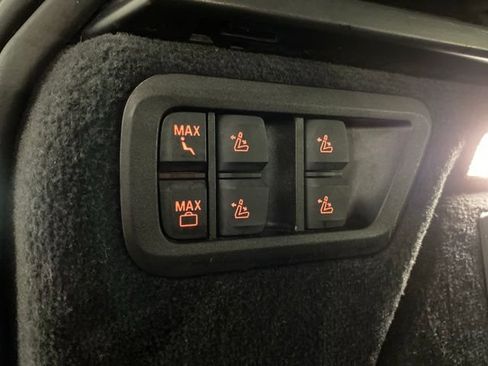 Used 2025 BMW X7 xDrive40i AWD/4WD image 97