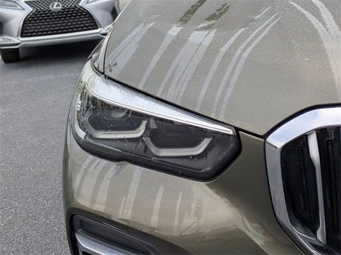 Used 2022 BMW X5 xDrive45e image 11