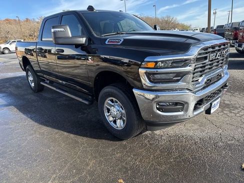 New 2026 RAM 2500 Tradesman AWD/4WD image 7