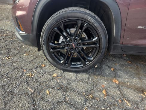 Used 2025 GMC Acadia Elevation w/ LPO, All-Weather Package image 10