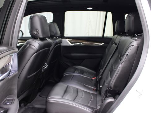 Used 2024 Cadillac XT6 Sport w/ Platinum Package AWD/4WD image 23