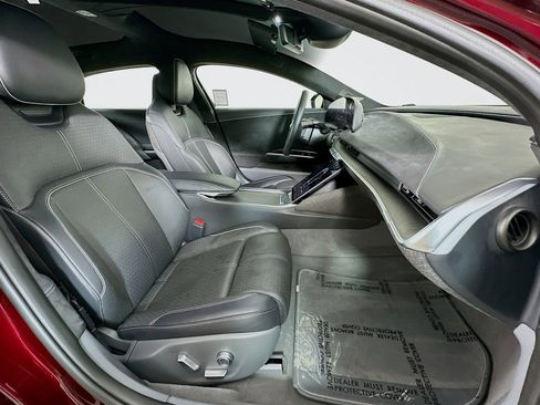 Used 2022 Lucid Air Grand Touring image 8