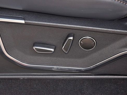 Certified 2023 Ford F150 Raptor w/ Raptor Carbon Fiber Package image 39