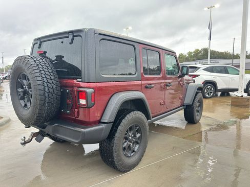 Used 2021 Jeep Wrangler Unlimited Sport image 5