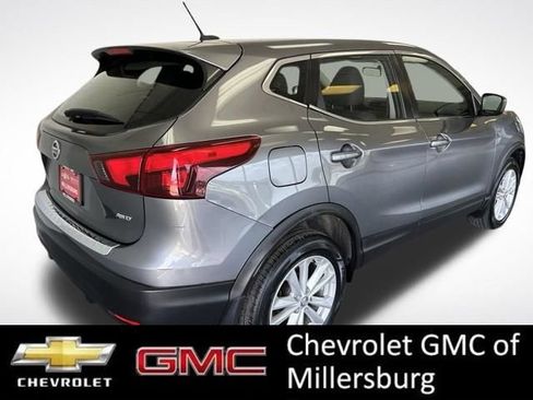 Used 2017 Nissan Rogue Sport S w/ S Appearance Package AWD/4WD image 3