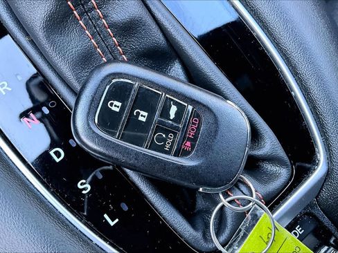 Certified 2023 Honda HR-V Sport image 46