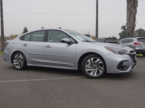 Certified 2025 Subaru Legacy Limited image 4