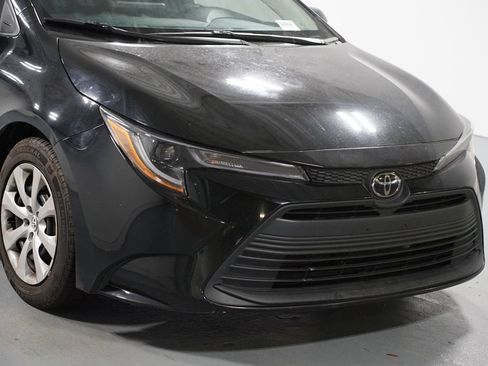 Certified 2023 Toyota Corolla LE FWD image 4