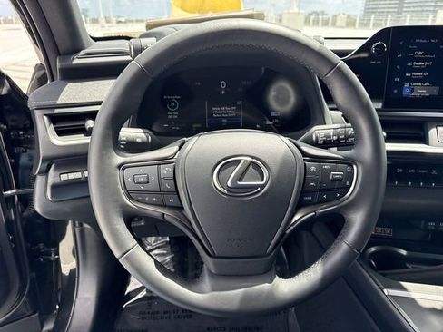 Used 2025 Lexus UX 300h FWD w/ Accessory Package (Z1) image 14