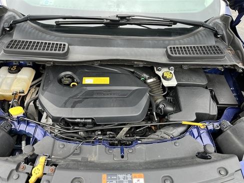 Used 2016 Ford Escape Titanium w/ Equipment Group 301A AWD/4WD image 15