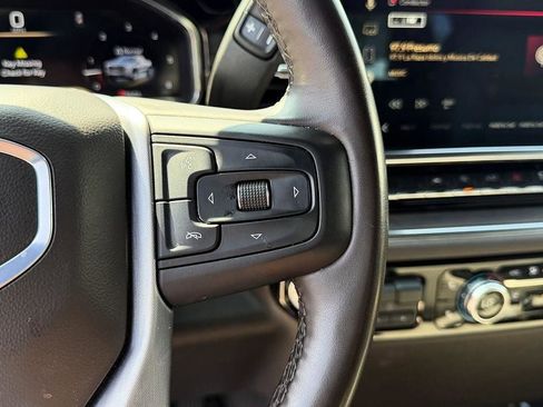 Used 2025 GMC Sierra 1500 SLT image 25