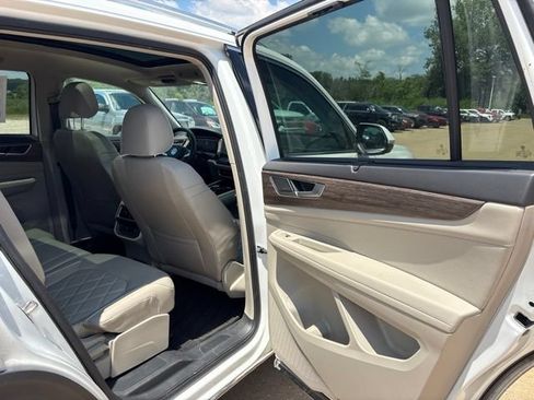 Used 2024 Volkswagen Atlas SEL Premium R-Line AWD/4WD image 20